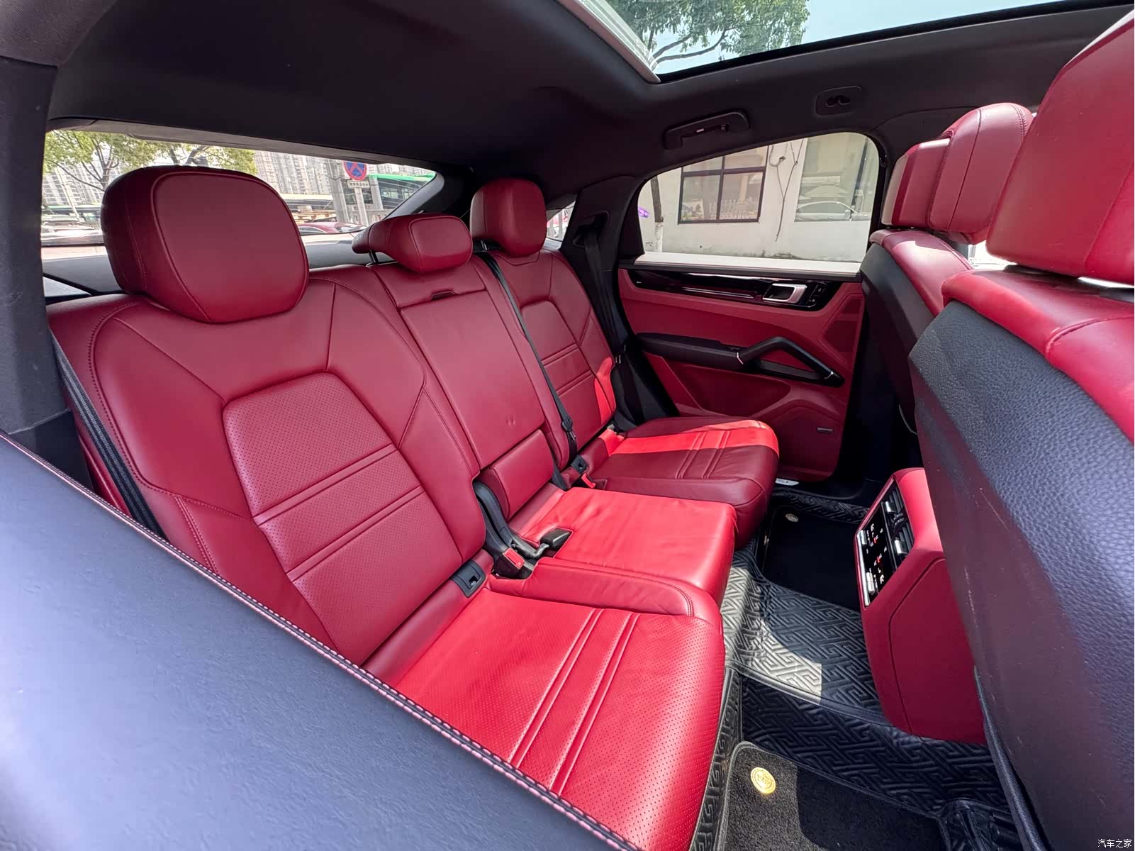 Porsche Cayenne, 2020 12