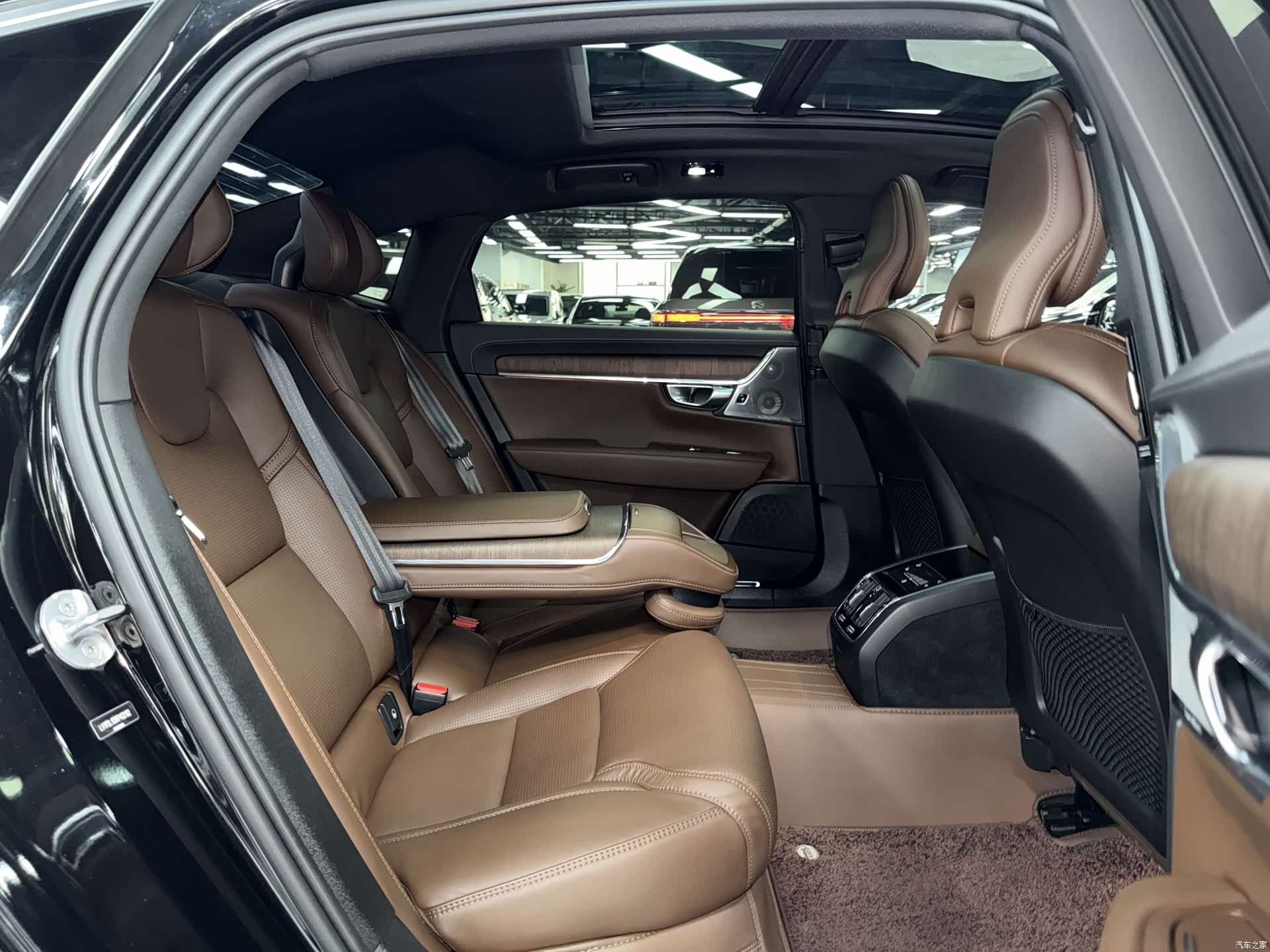 Volvo S90, 2024 11