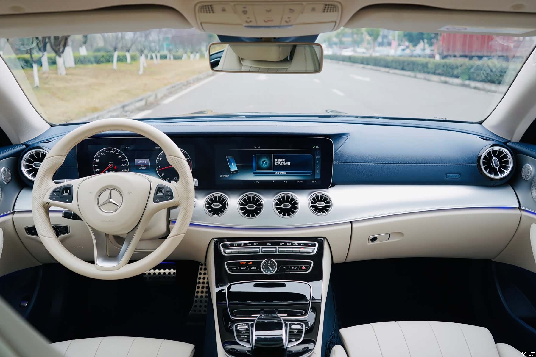 Mercedes-Benz E-Class, 2018 14