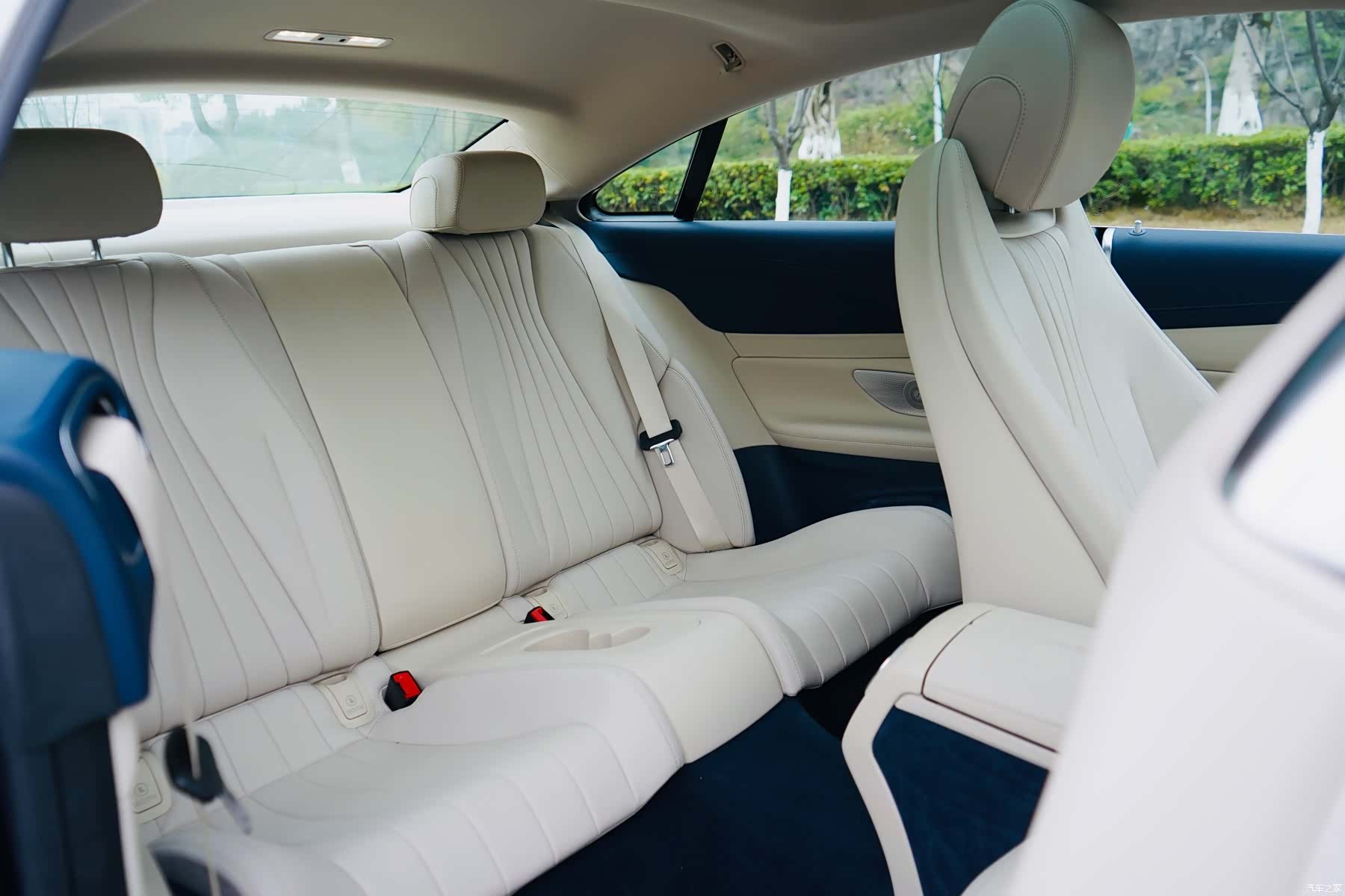 Mercedes-Benz E-Class, 2018 13