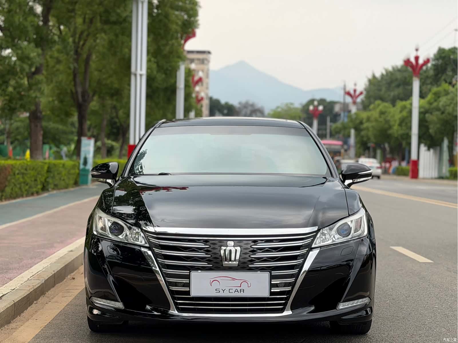 Toyota Crown, 2017 2