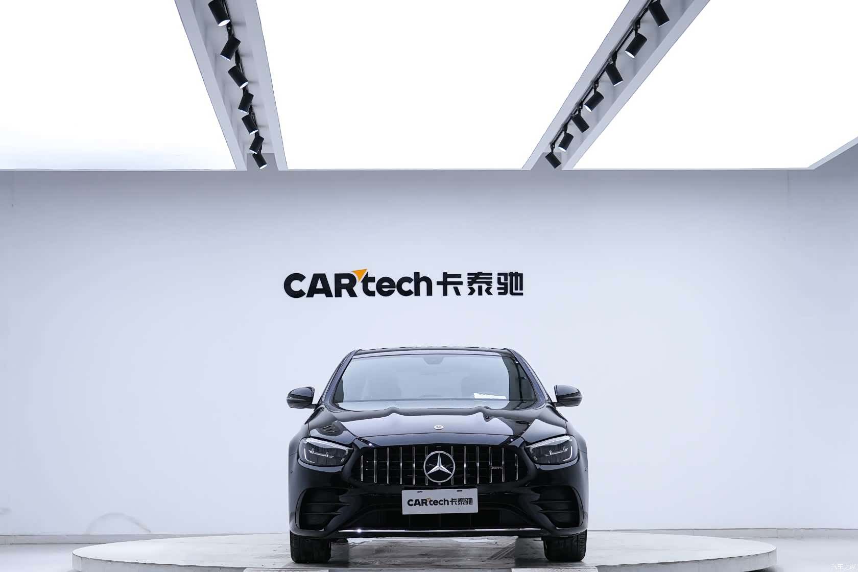 Mercedes-Benz E-Class, 2022 6