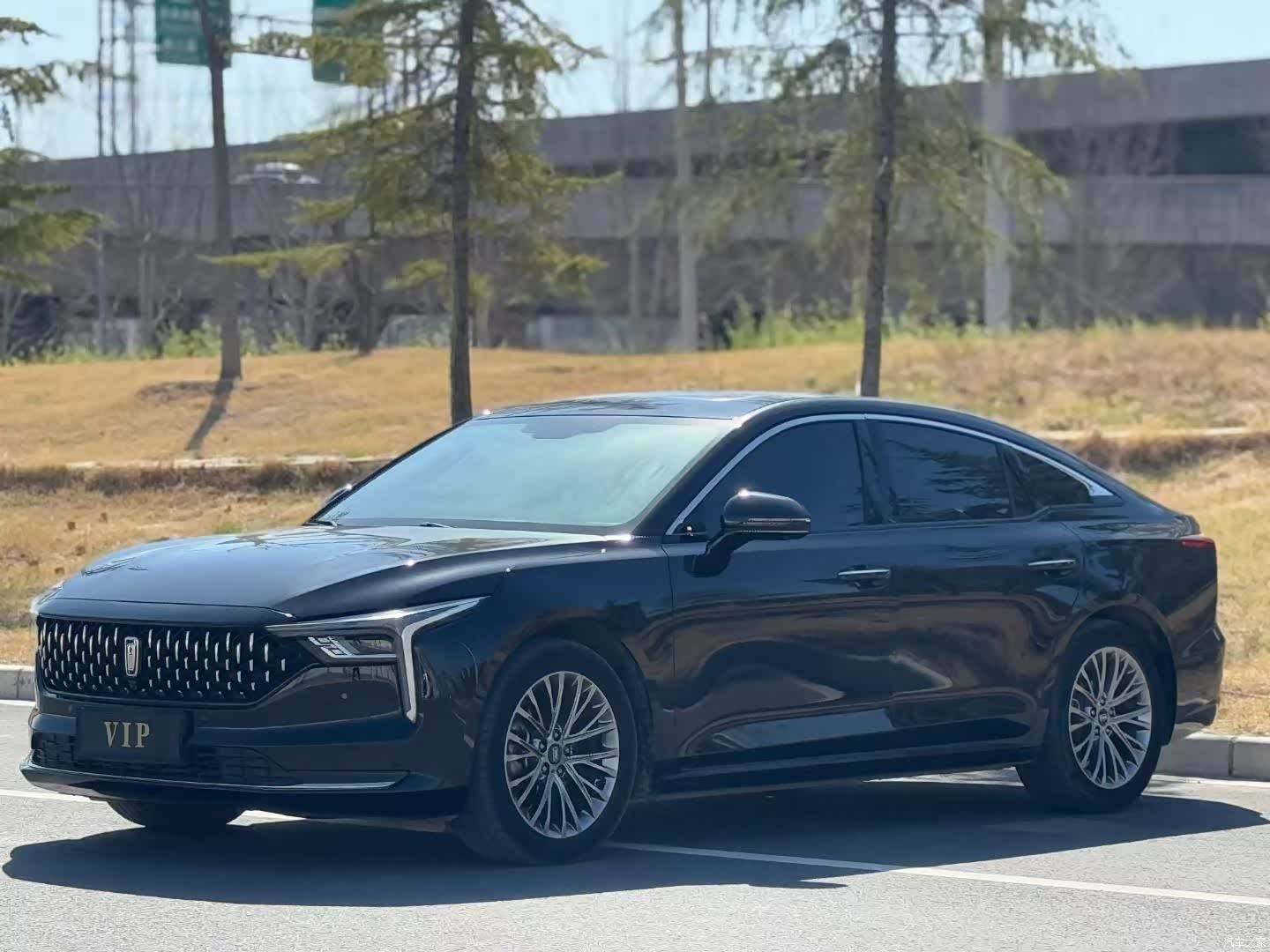 Bestune B70, 2023 1