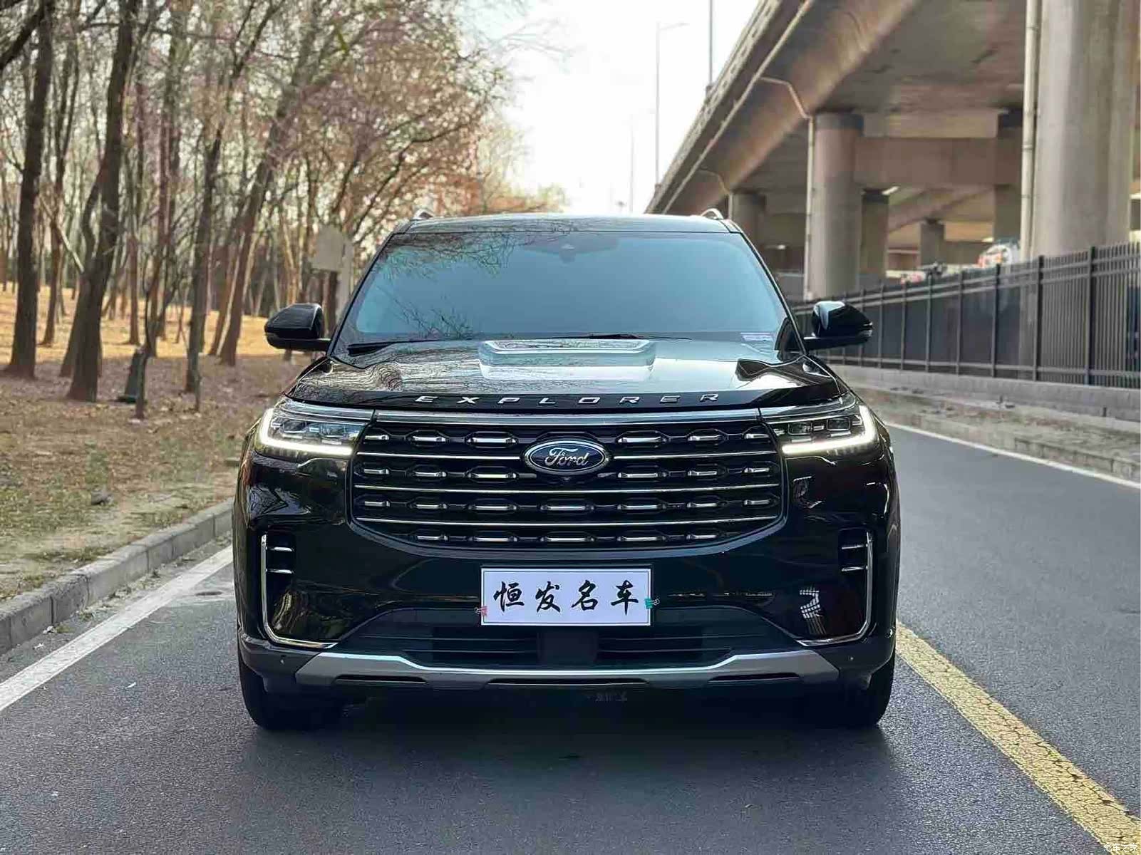 Ford Explorer, 2023 3