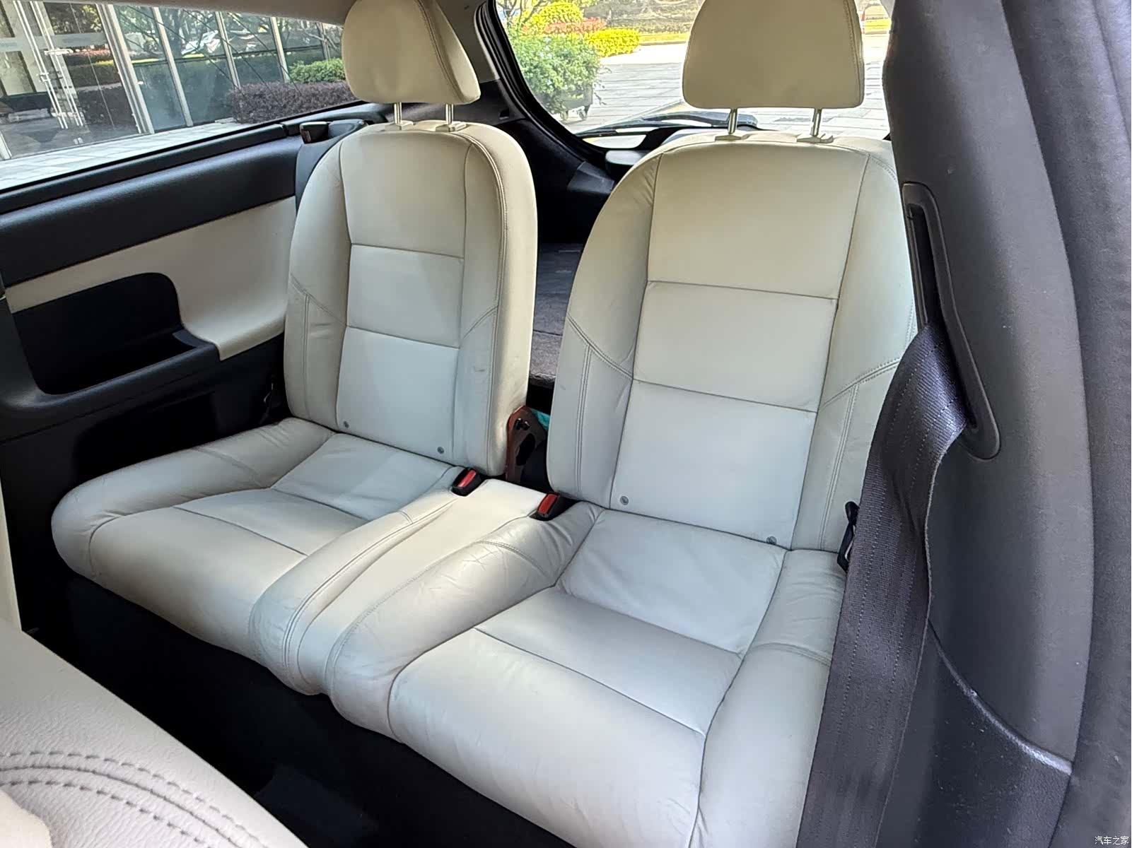 Volvo C30, 2012 8