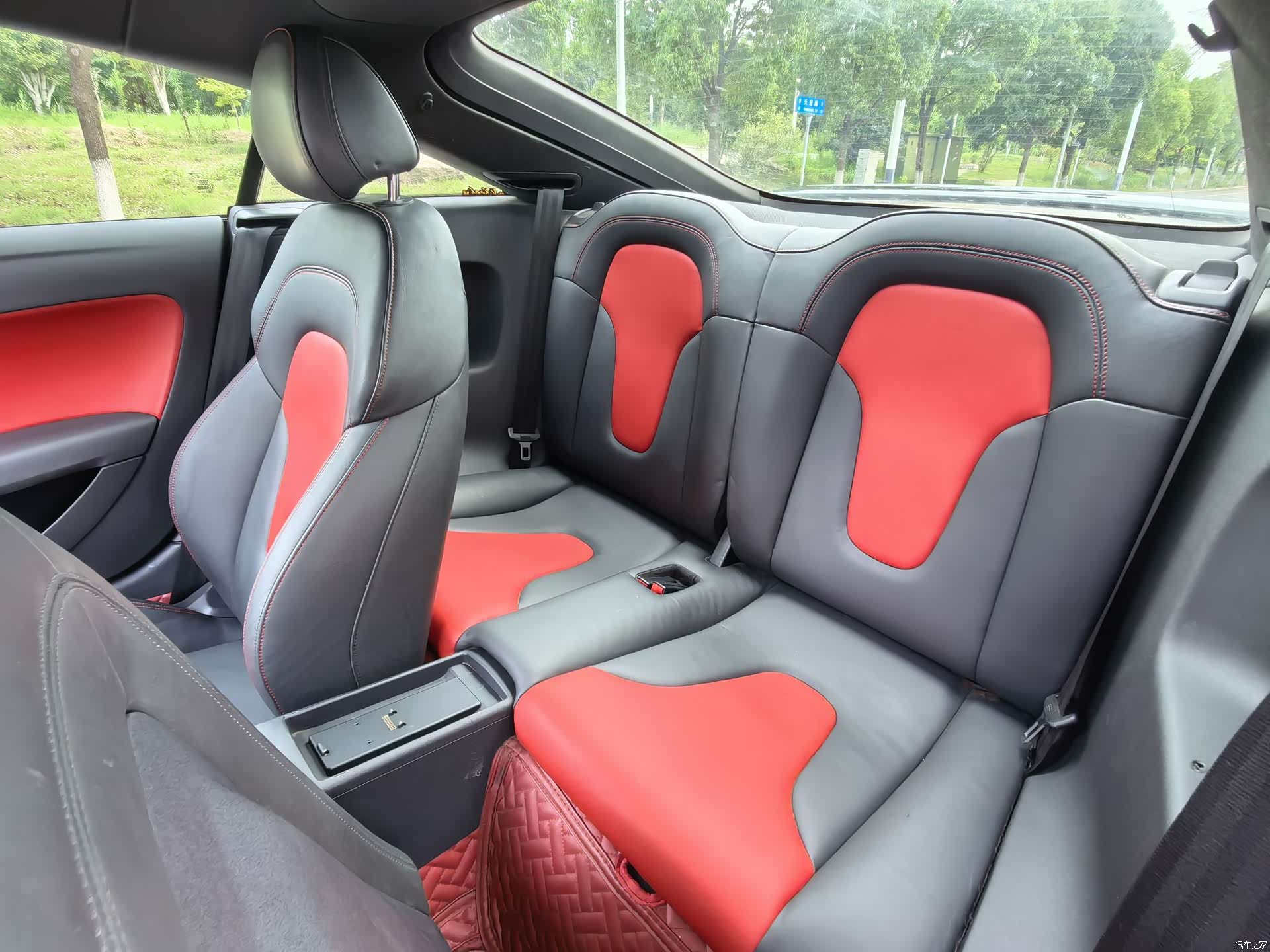 Audi TT, 2014 9