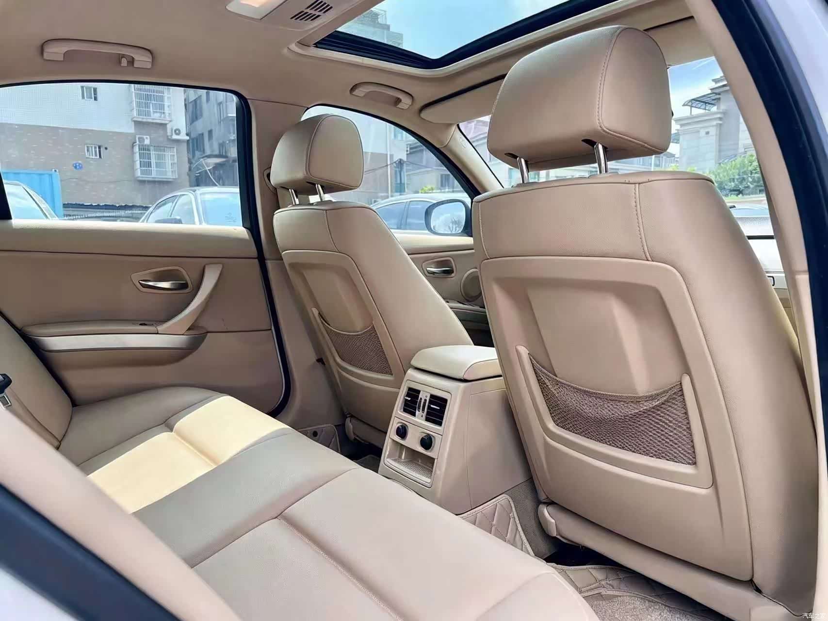 BMW 3 Series, 2010 15