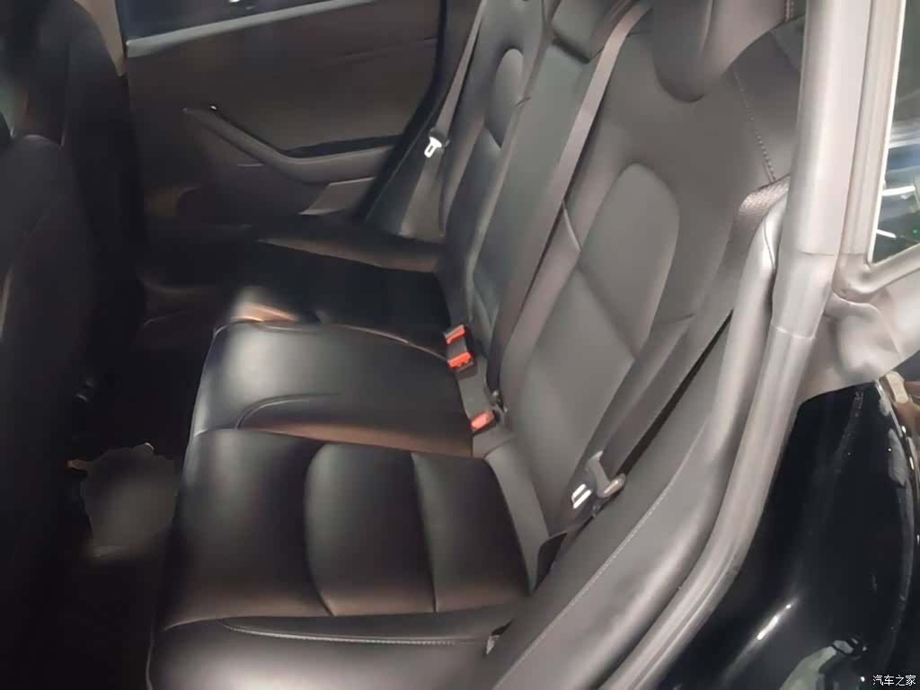 Tesla Model 3, 2022 17