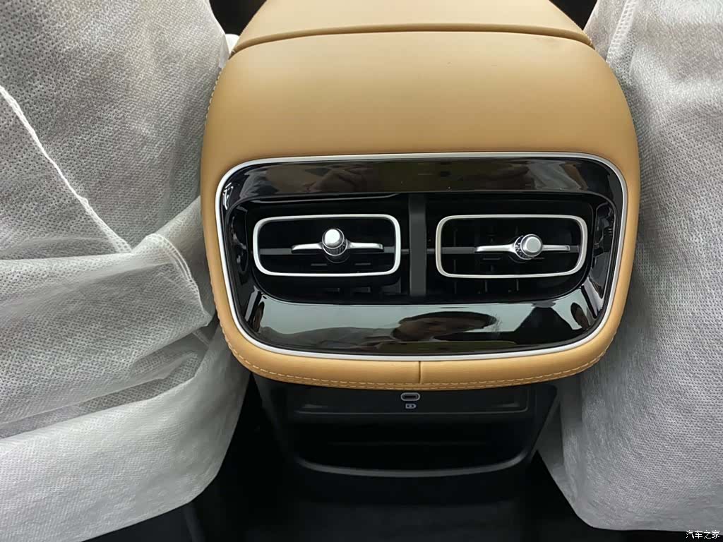 Geely Boyue, 2025 27