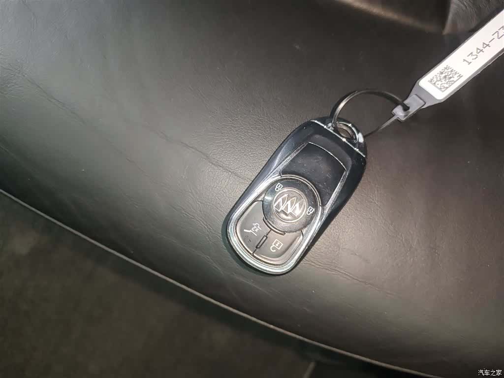 Buick Envision Plus, 2015 9