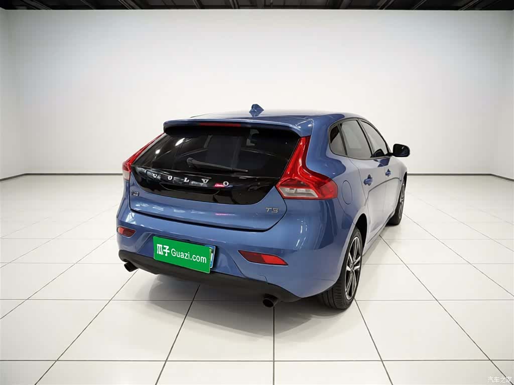 Volvo V40, 2016 все фото