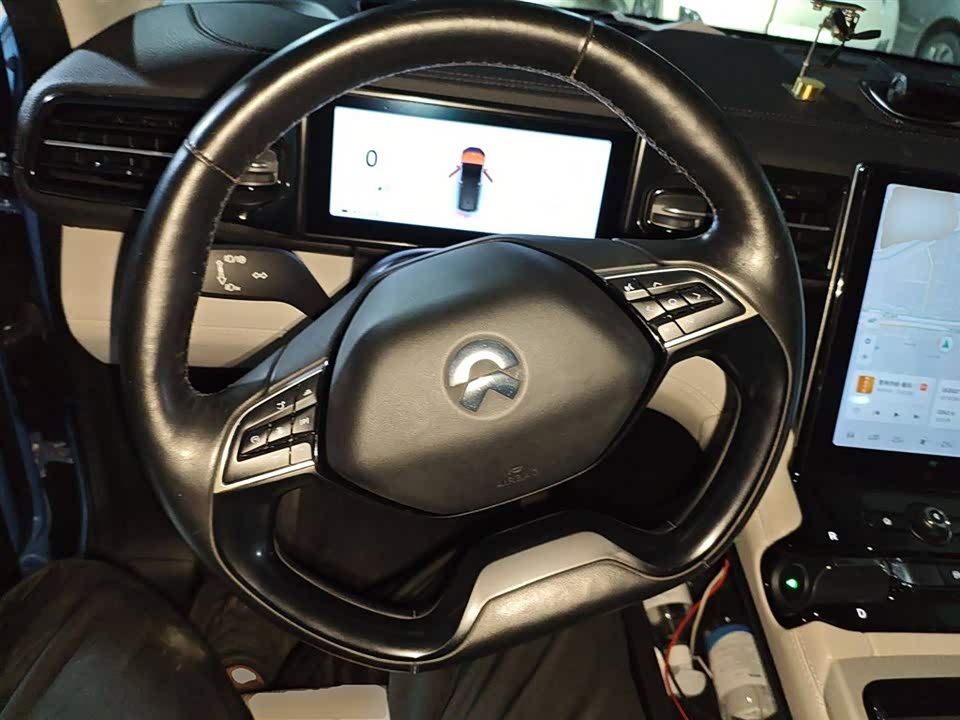 NIO ES8