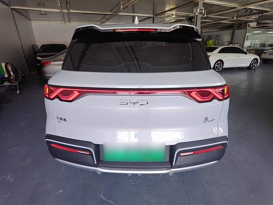 BYD Yuan UP