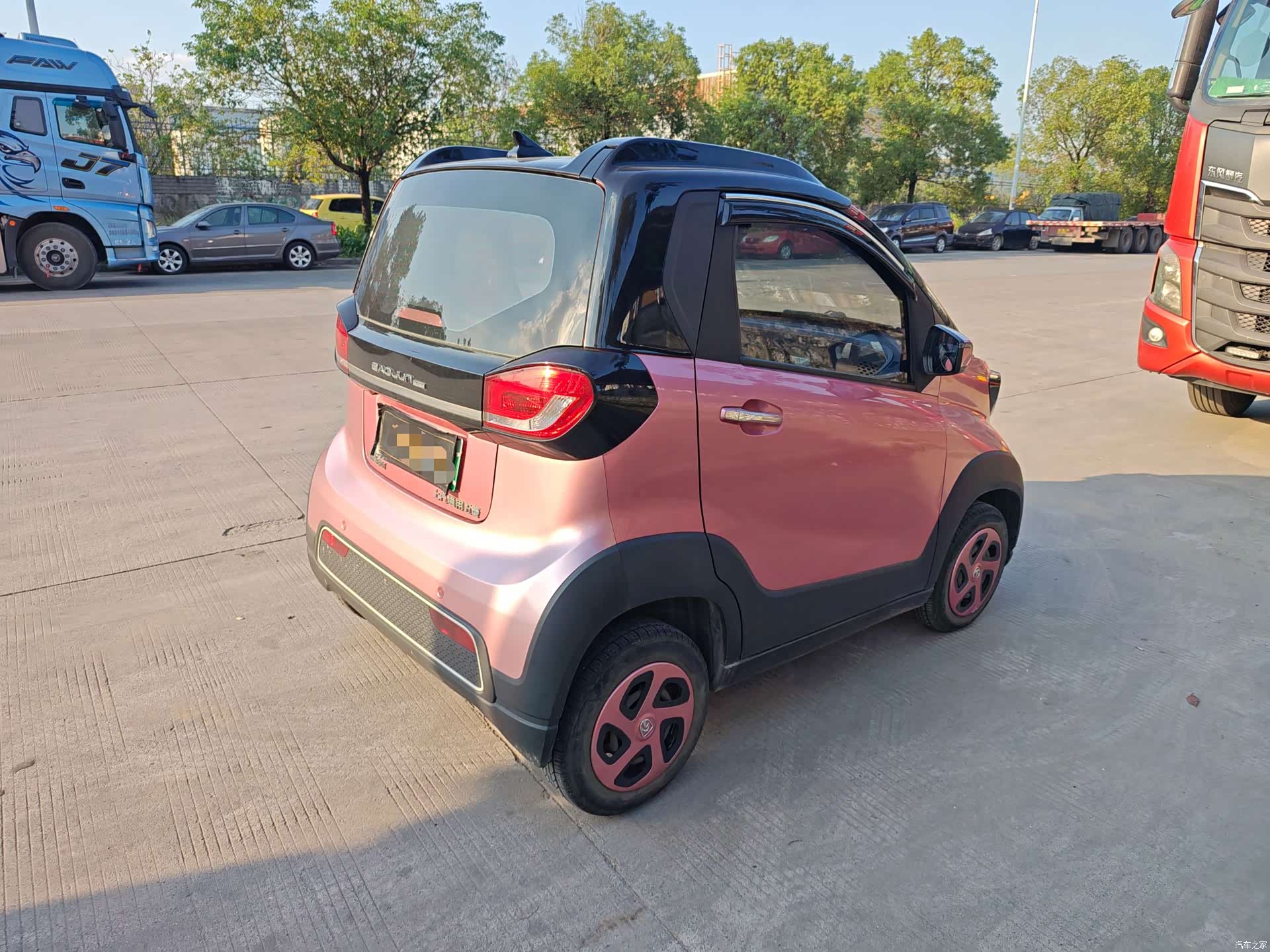 Wuling E100, 2018 4