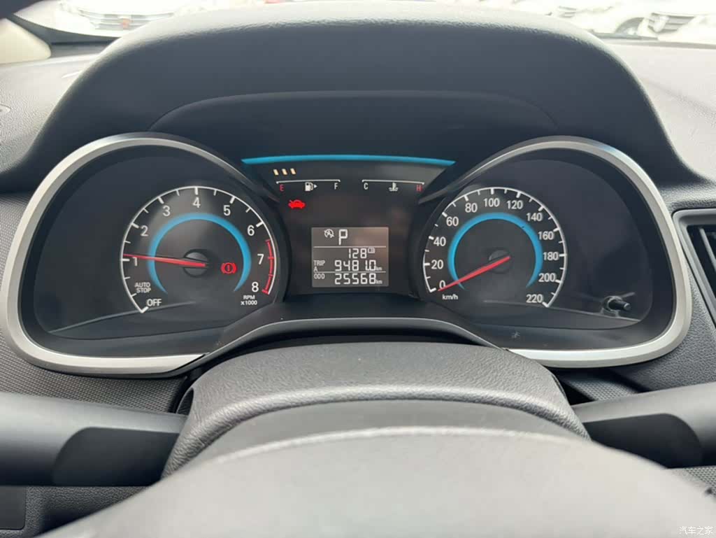 Chevrolet 320, 2019 все фото