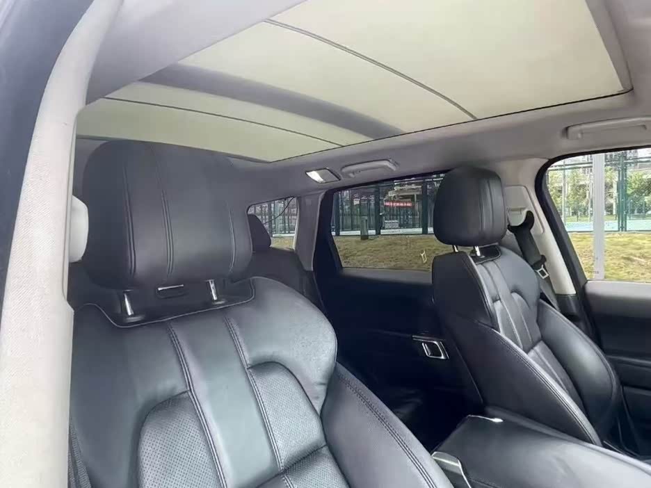 Land Rover Range Rover Sport Land Rover Range Rover Sport
