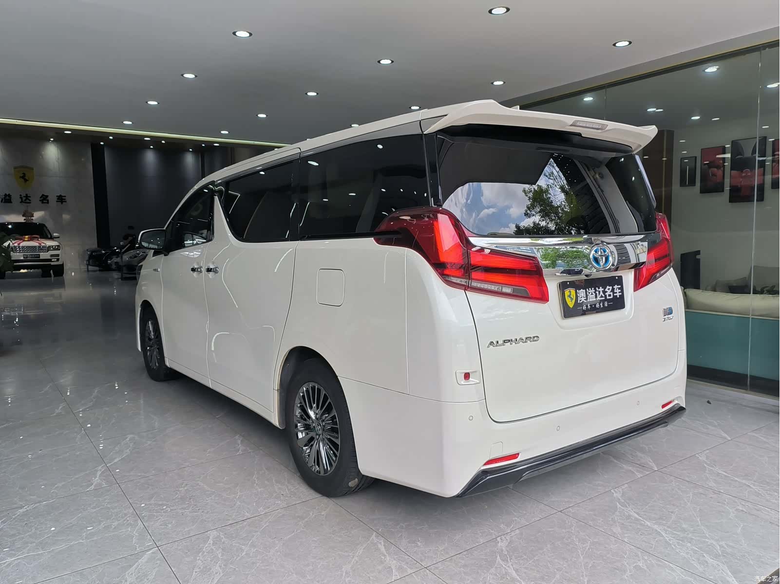 Toyota Alphard, 2021 18