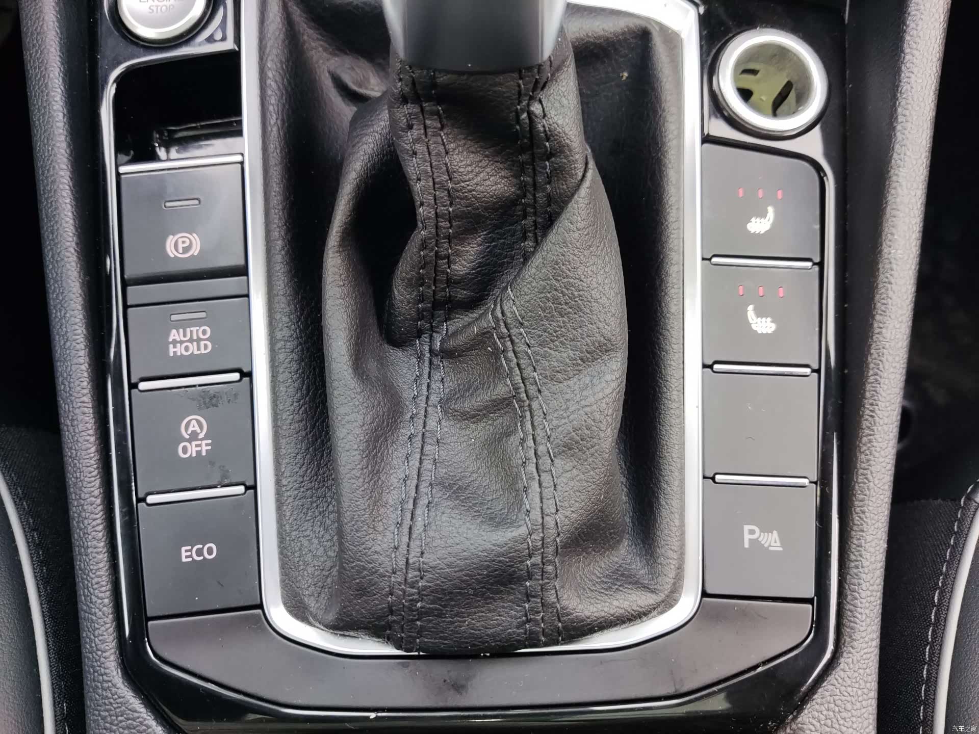 Volkswagen Sagitar, 2022 15