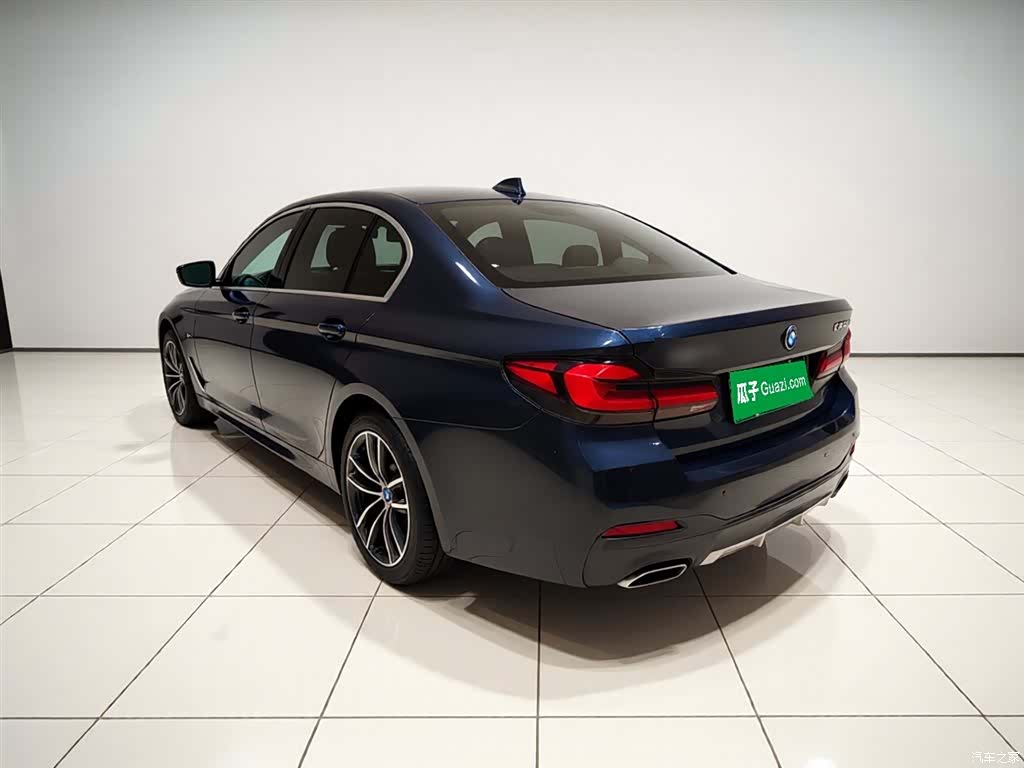 BMW 5 Series, 2023 4