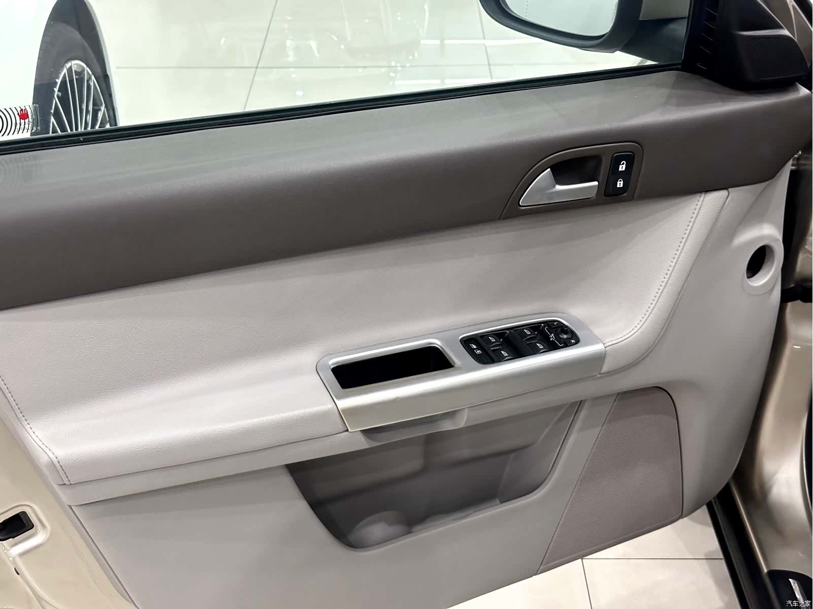 Volvo S40, 2012 18