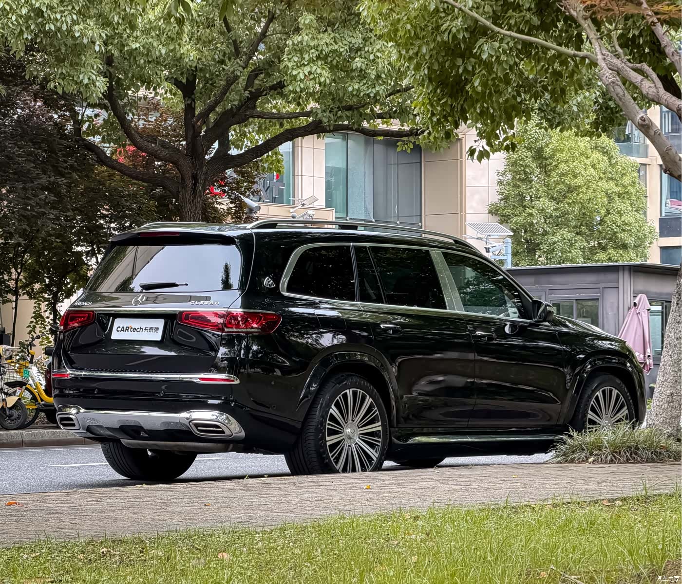 Maybach GLS, 2021 4