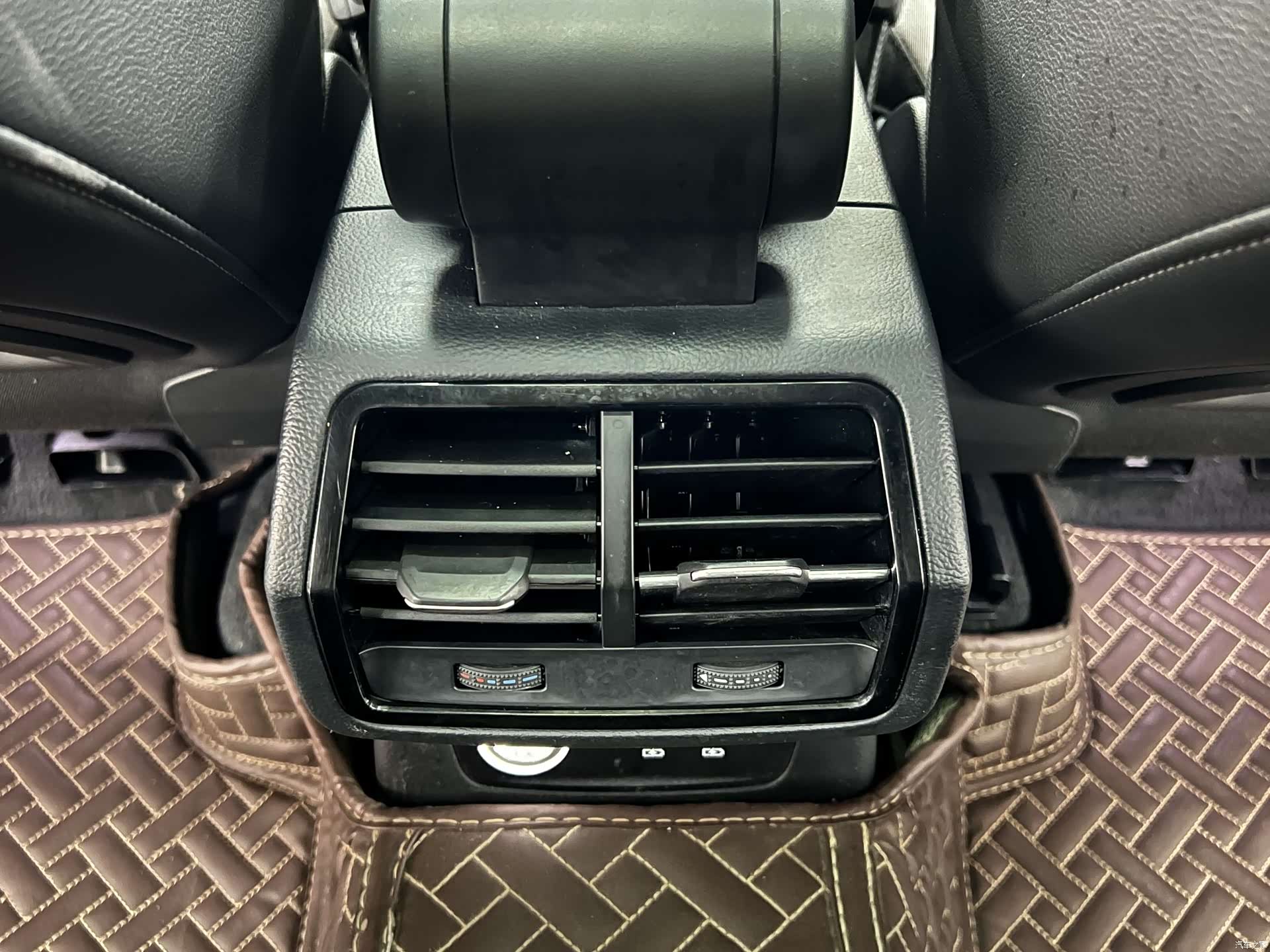 Audi Q3, 2020 13