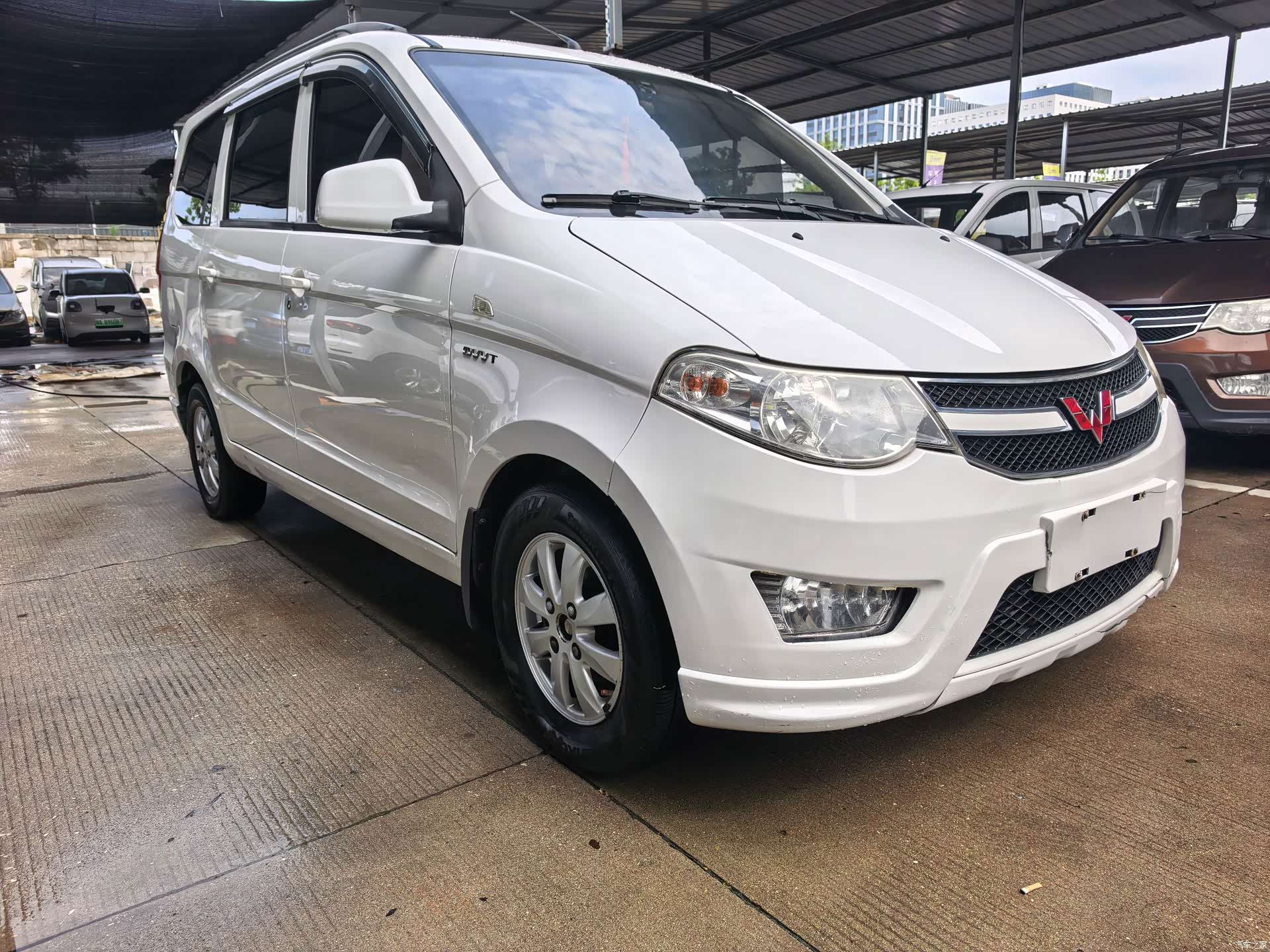 Wuling Hongguang, 2016 3