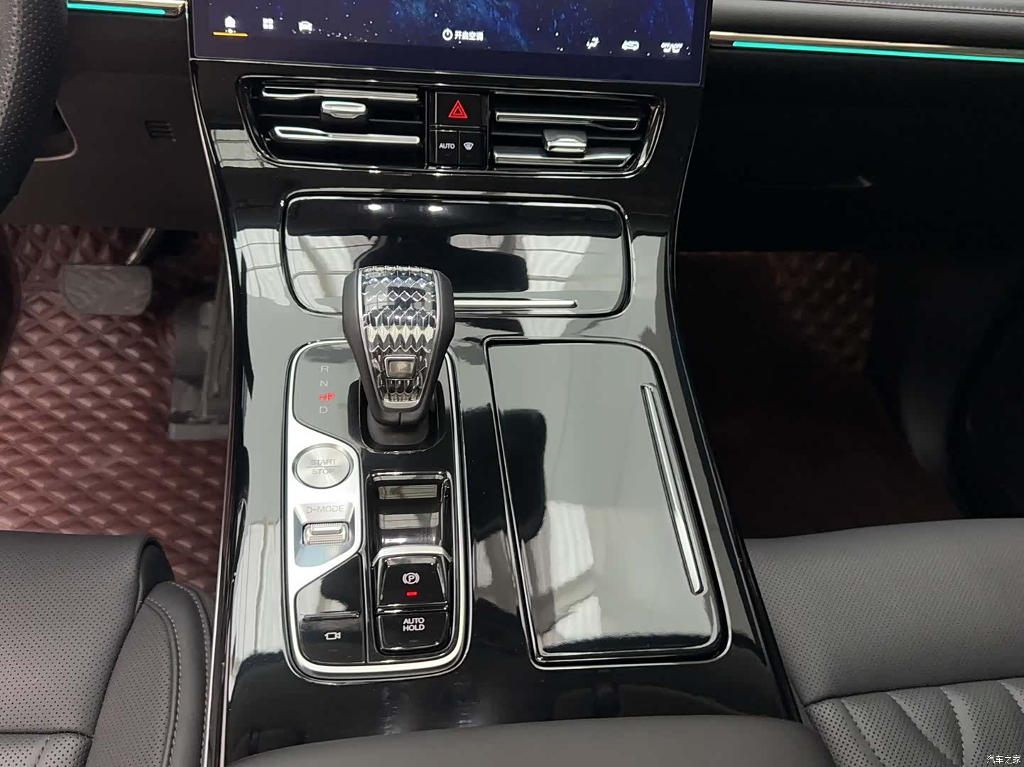 Trumpchi M8, 2023 12
