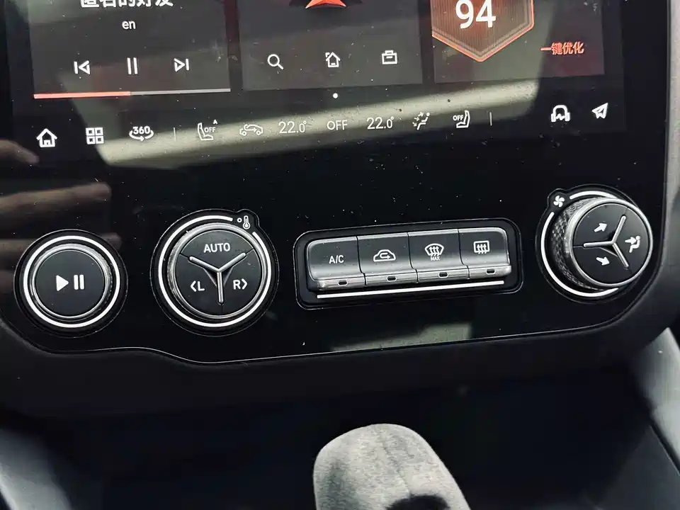 Lynk & Co 02 Hatchback