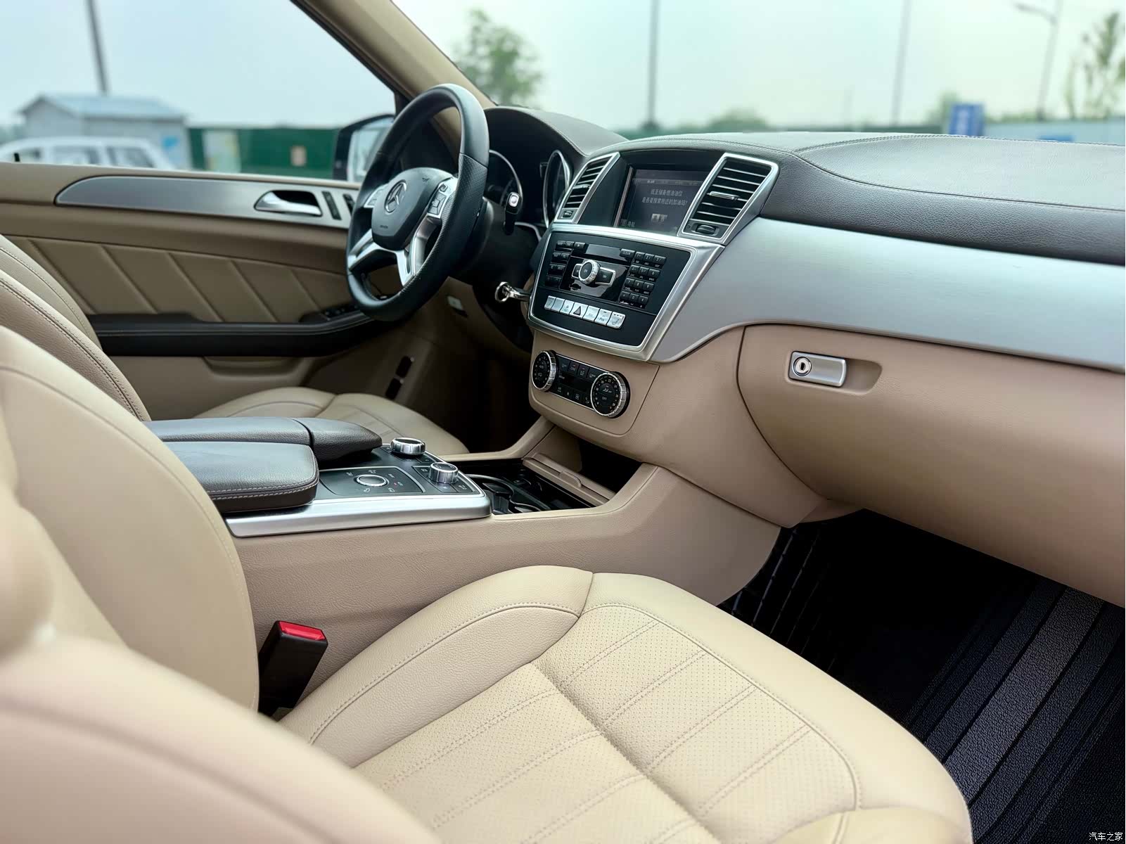 Mercedes-Benz GL-Class, 2015 7
