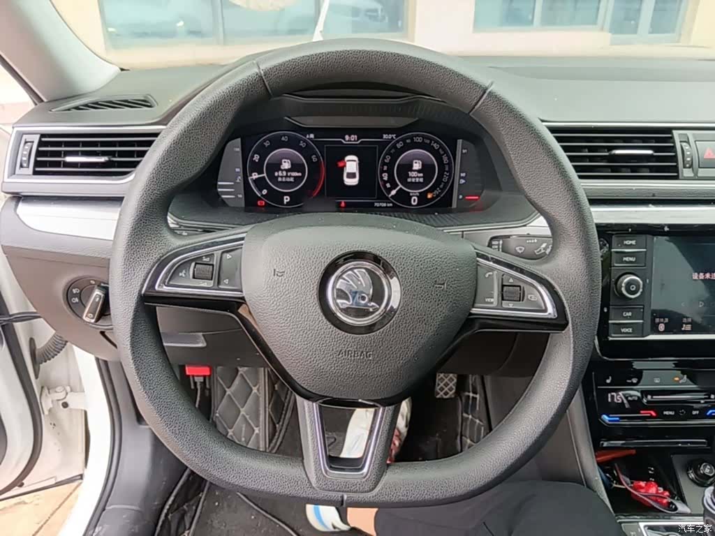 Skoda Superb, 2020 11