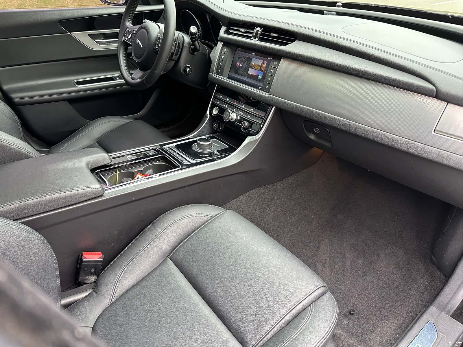 Land Rover XFL, 2018 19
