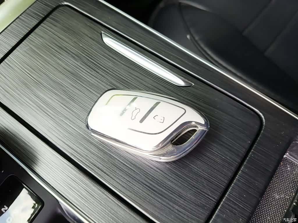 Roewe RX5, 2025 9