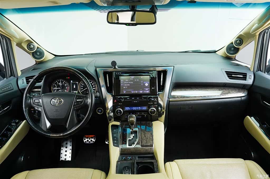 Toyota Alphard, 2018 6