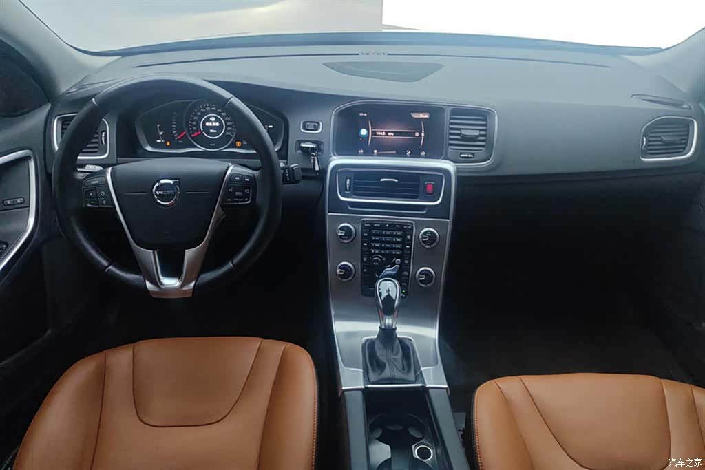 Volvo S60, 2019 12