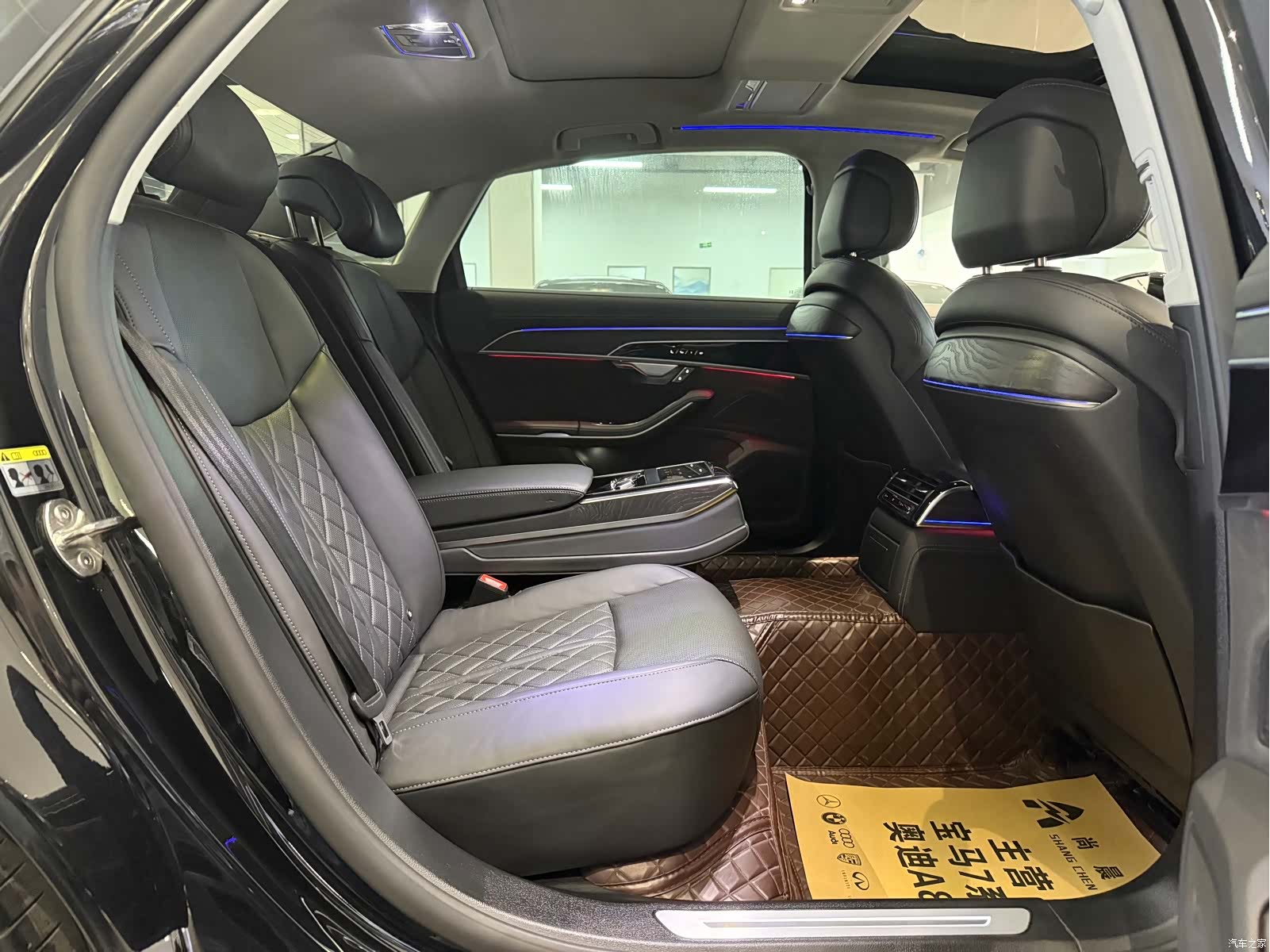 Audi A8L, 2024 10