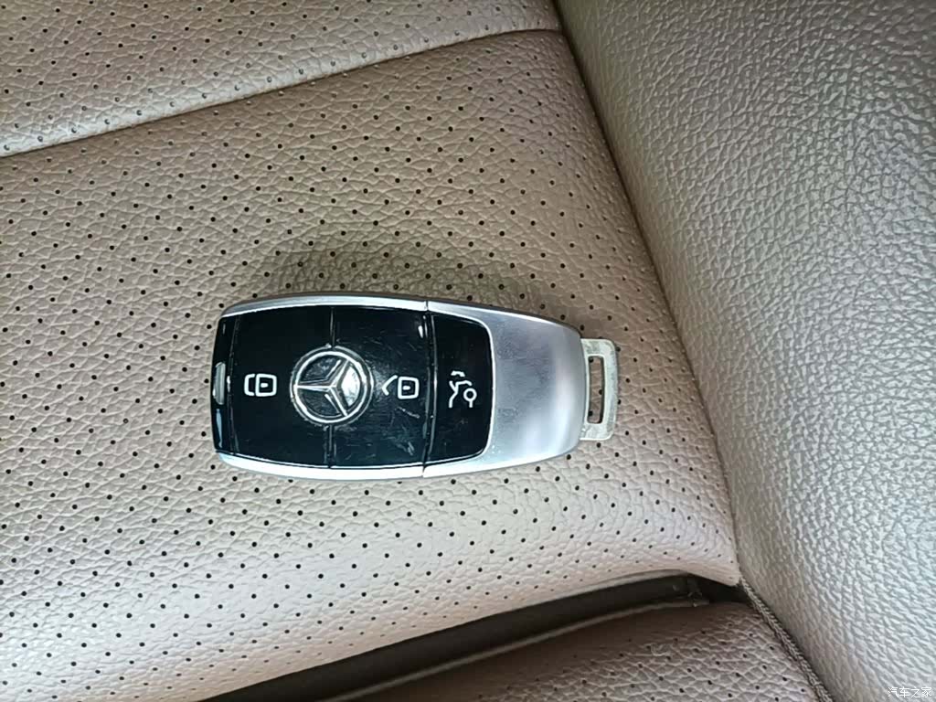 Mercedes-Benz E-Class, 2022 9