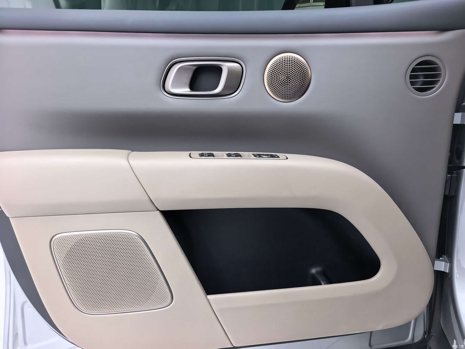 Li Auto i6, 2026 4