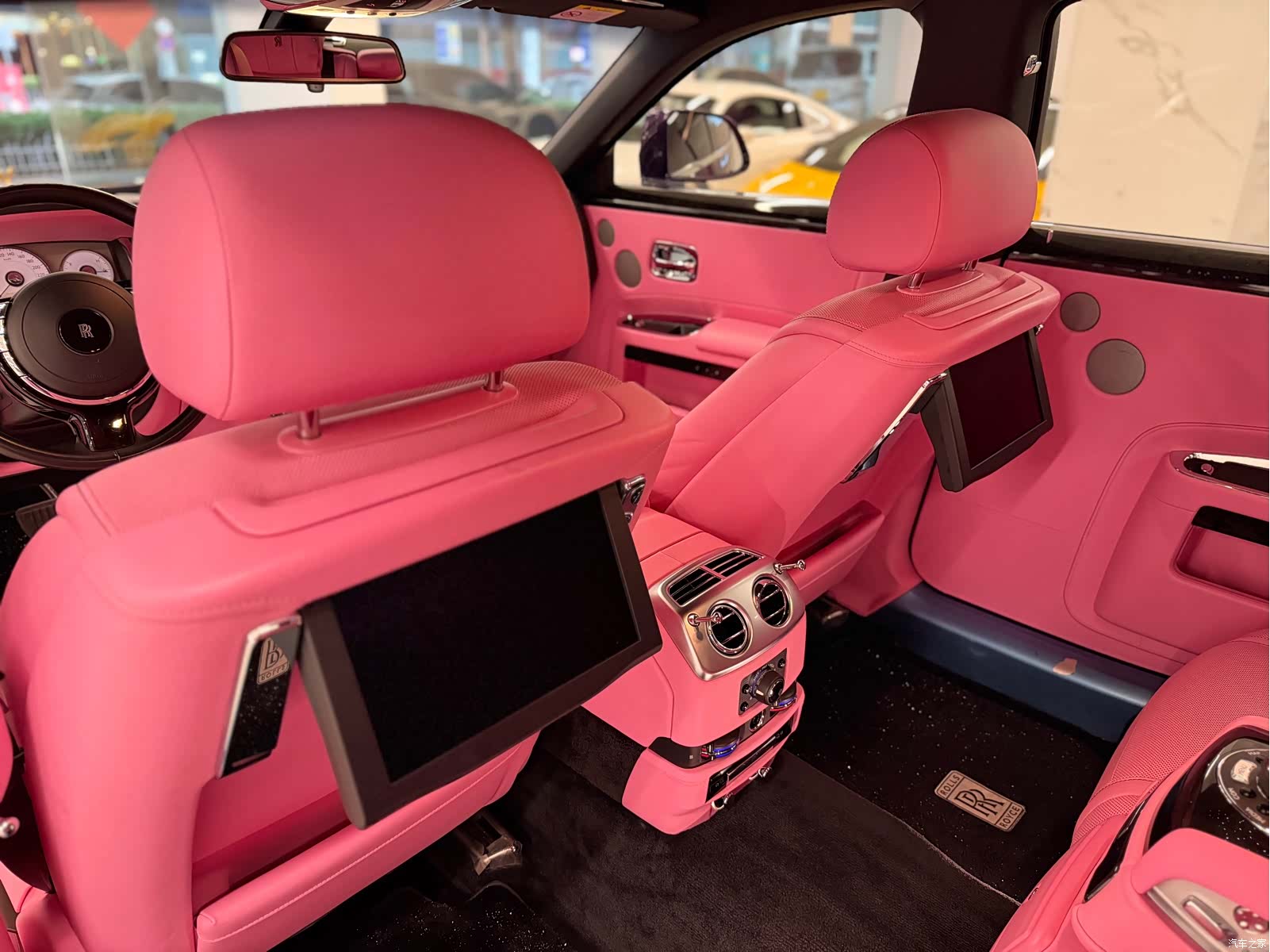 Rolls-Royce Ghost, 2021 9