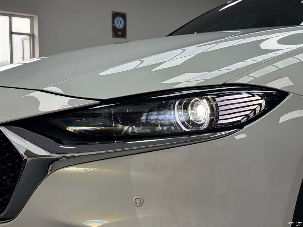Mazda CX-4, 2023 22