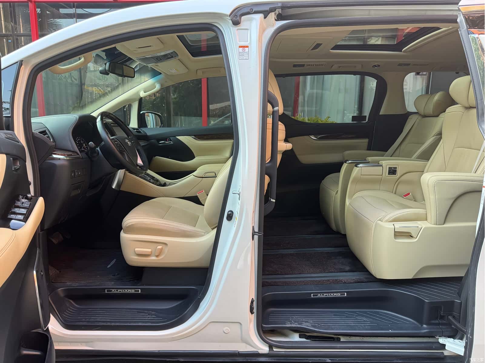 Toyota Alphard, 2019 6
