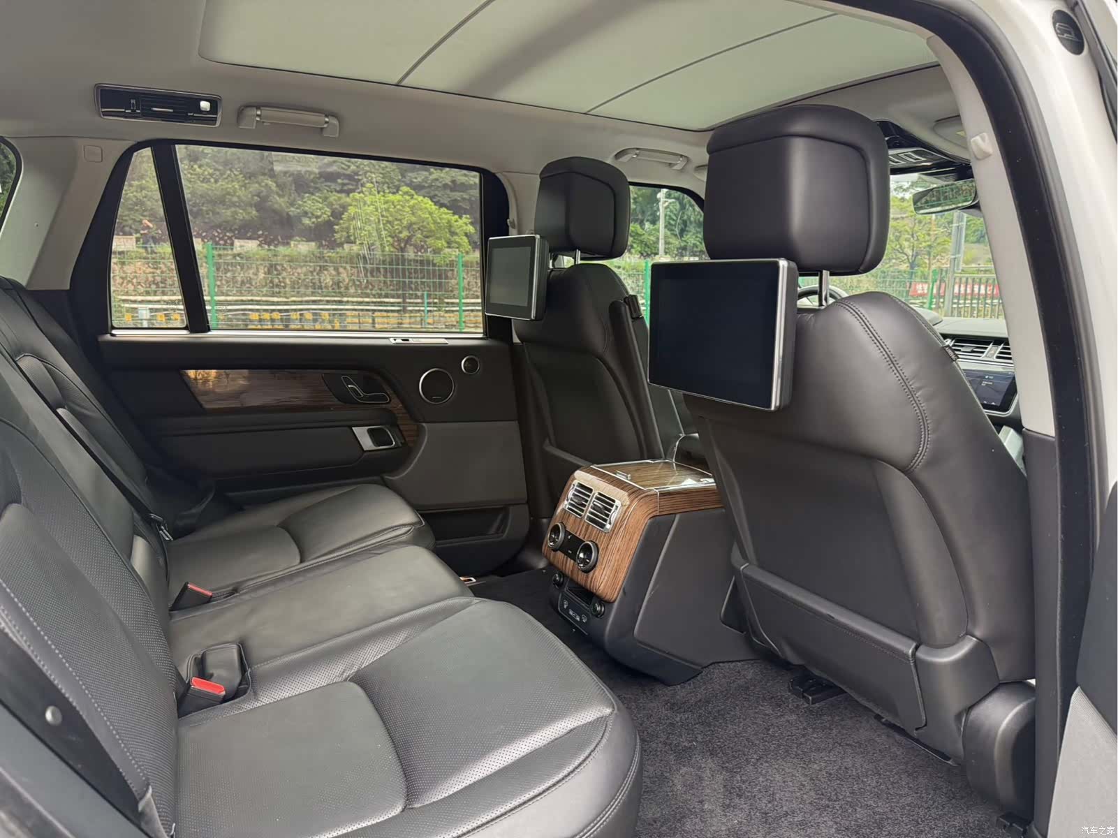 Land Rover Range Rover, 2020 11