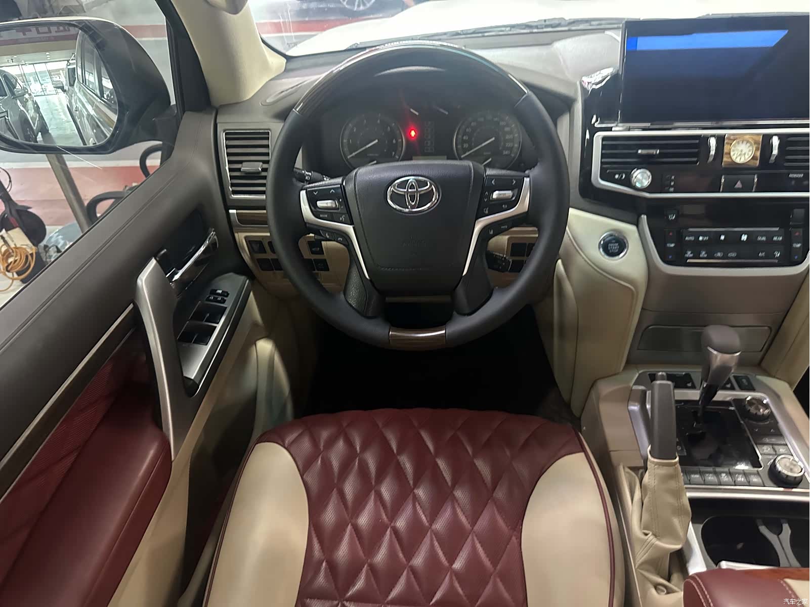 Toyota Land Cruiser, 2013 13