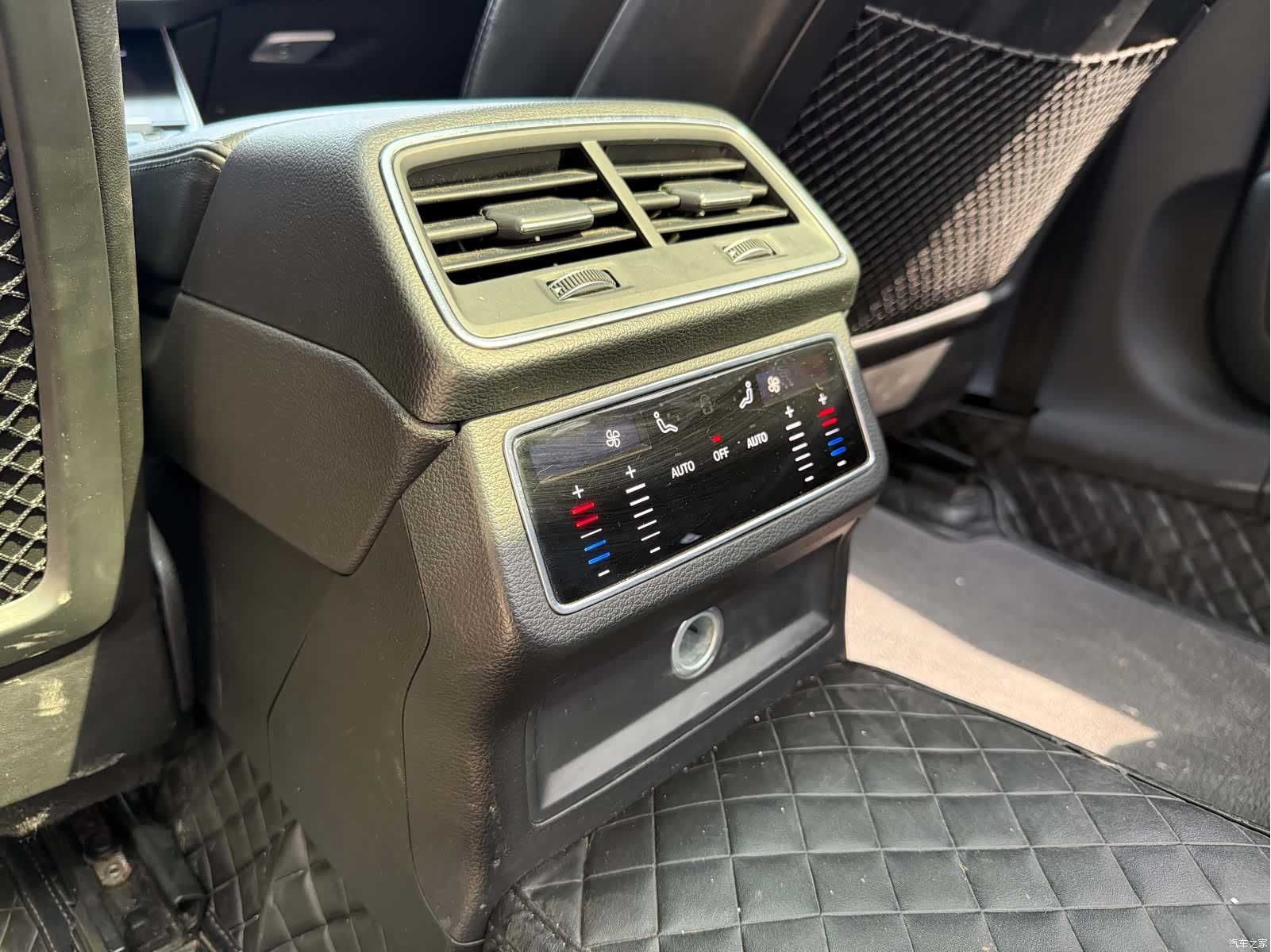Audi A6L, 2021 13