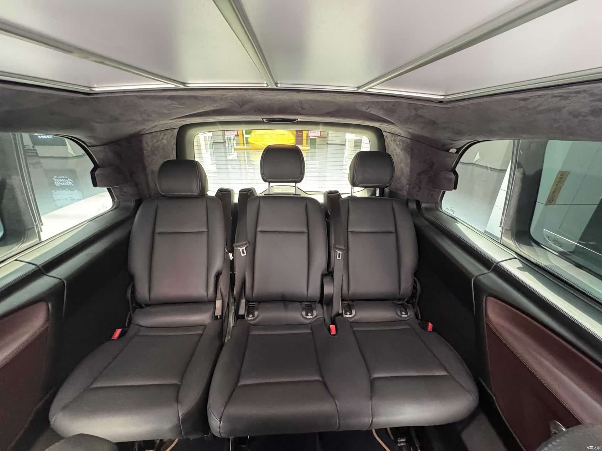 Mercedes-Benz 7, 2019 23