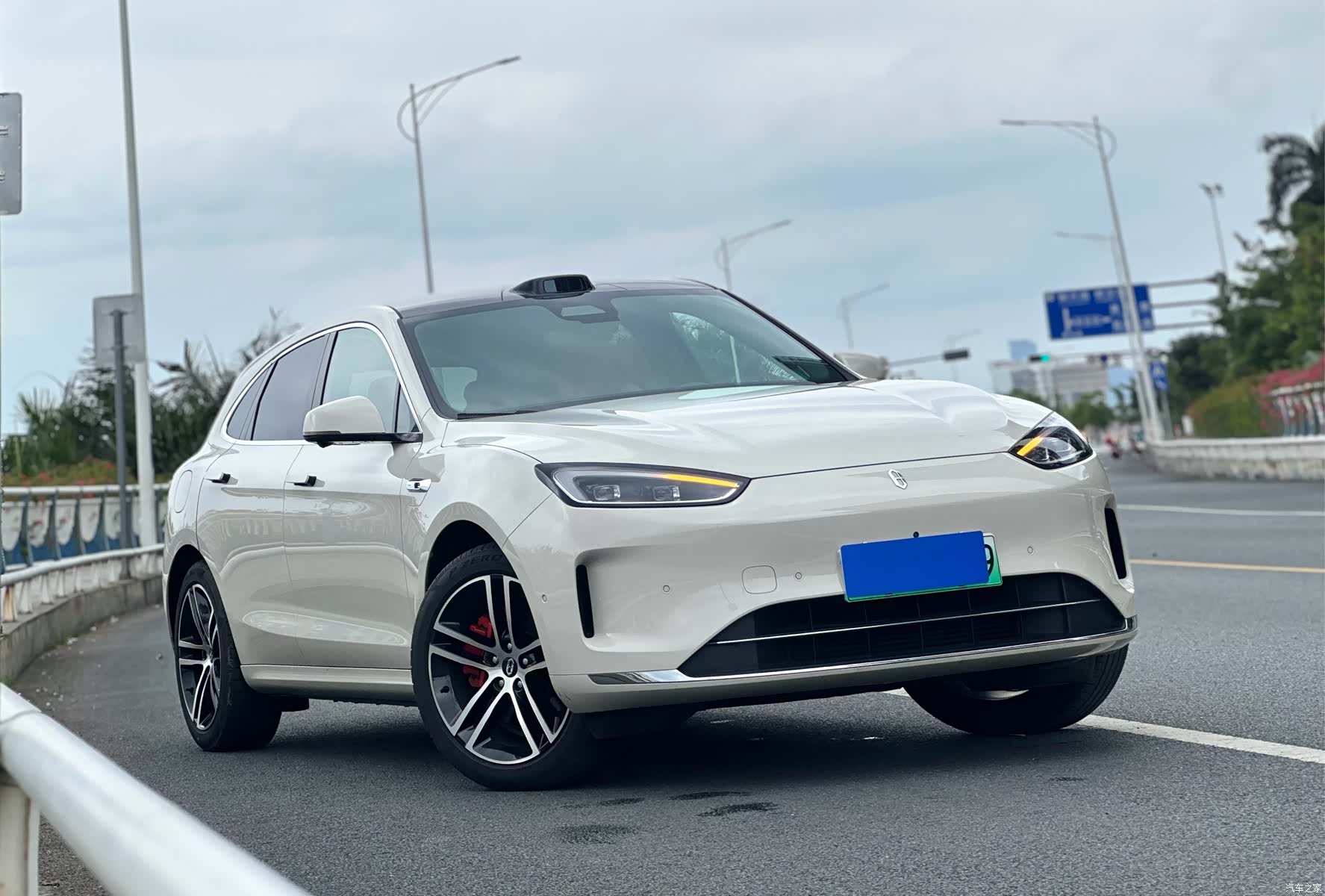 AITO M5, 2025 3