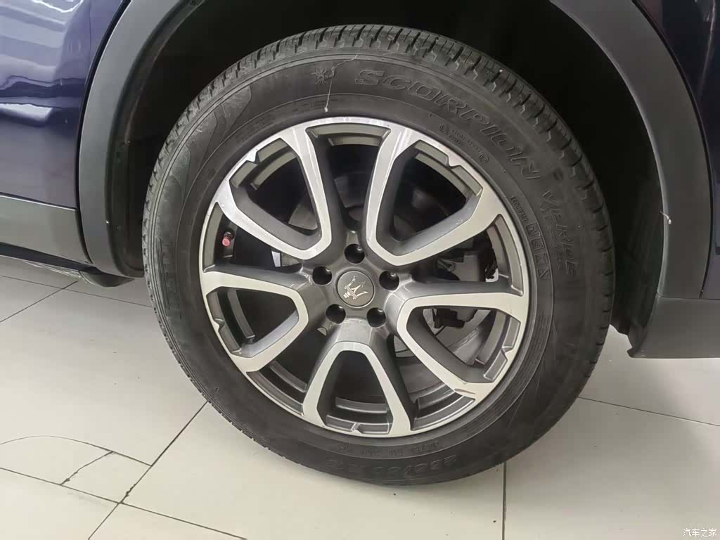 Maserati Levante, 2017 14