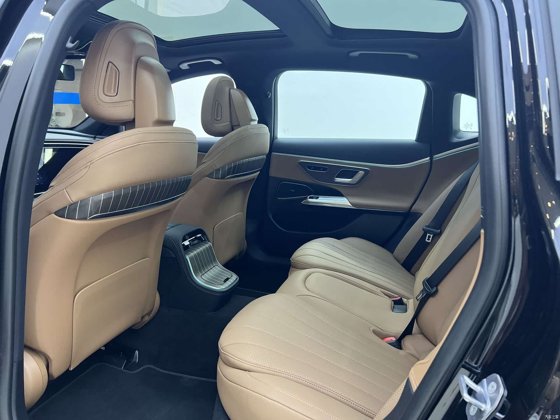 Mercedes-Benz E-Class, 2025 все фото