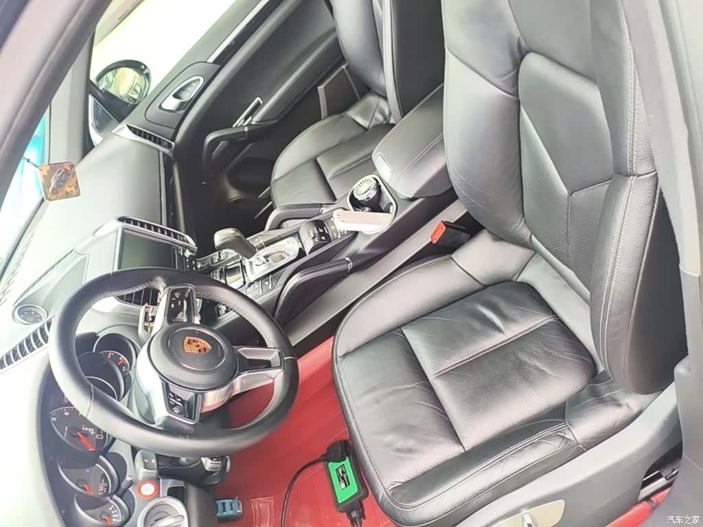 Porsche Cayenne, 2018 15