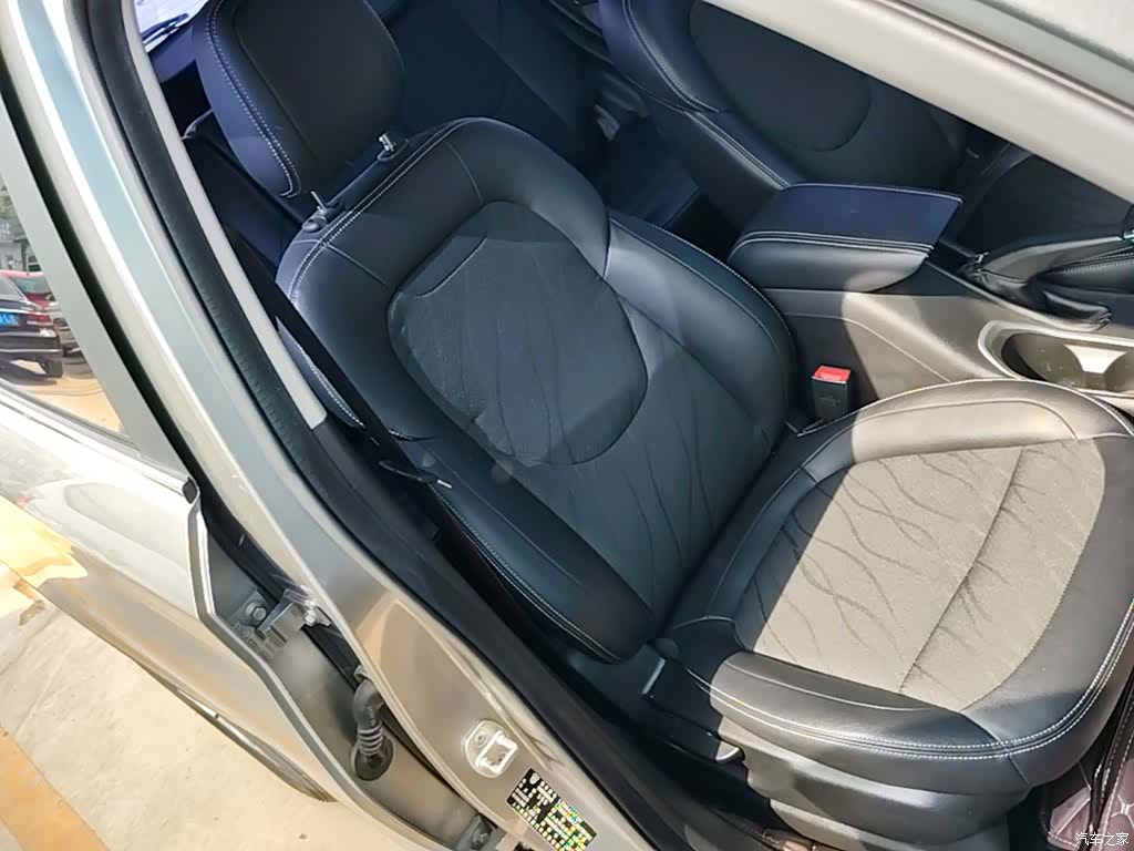 Wuling 510, 2019 25